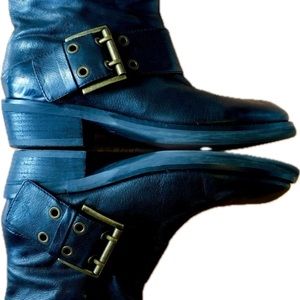 Nine West Black Leather Brass Buckle Harne…